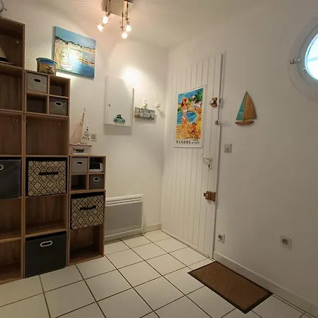 Апартаменты Very Functional With Sea View