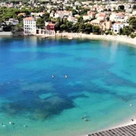 Very Functional With Sea View Апартаменты