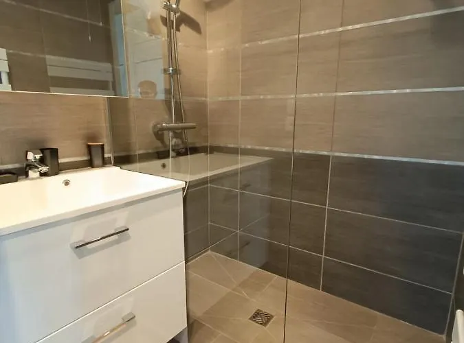 Very Functional With Sea View * 방돌